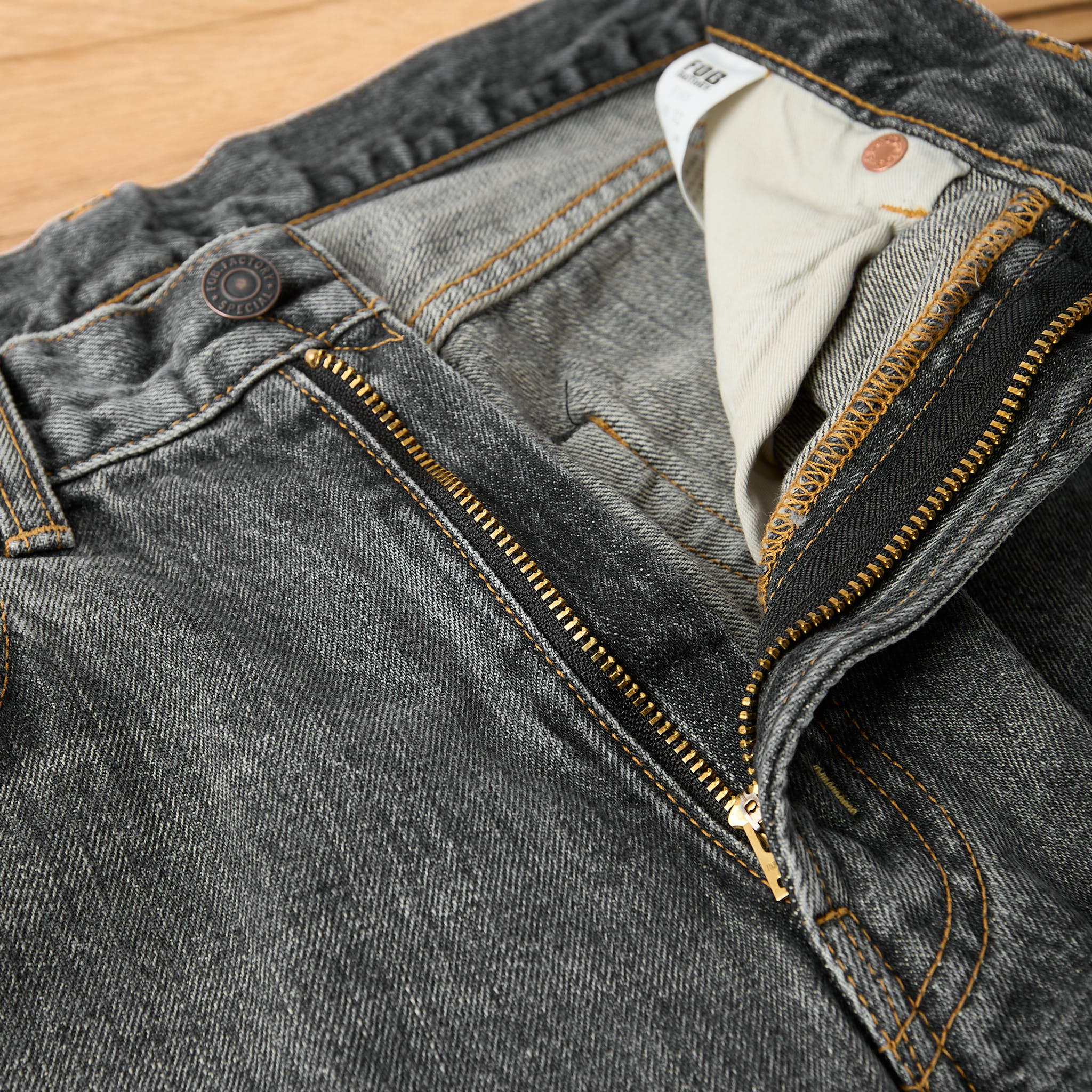 fob factory | f160 66 selvedge denim 5p used wash  - black - Image 4
