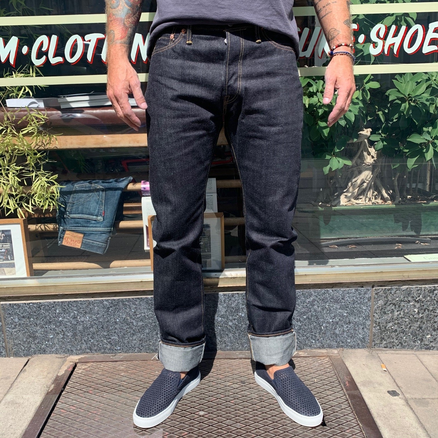 the flat head | 3002 indigo slim taper - Image 3